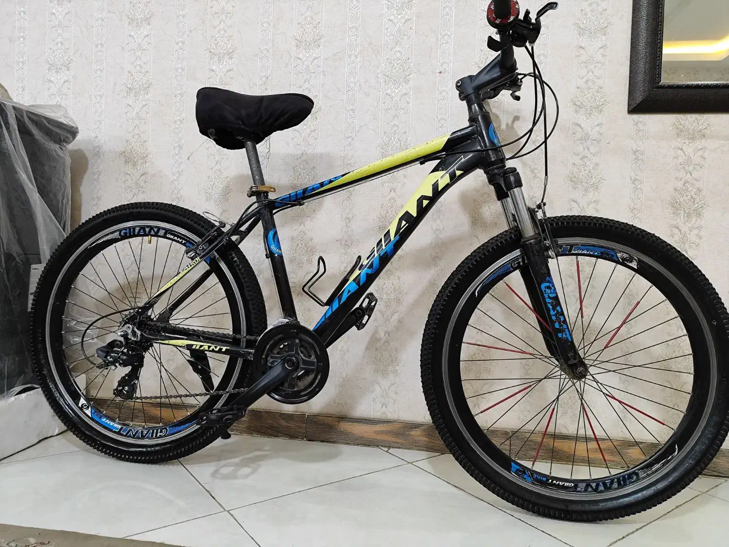 دوچرخه ۲۶ جاینت آلومینیومی ویوا فلش ترینکس المپیا|دوچرخه، اسکیت، اسکوتر|مشهد, طبرسی شمالی|دیوار