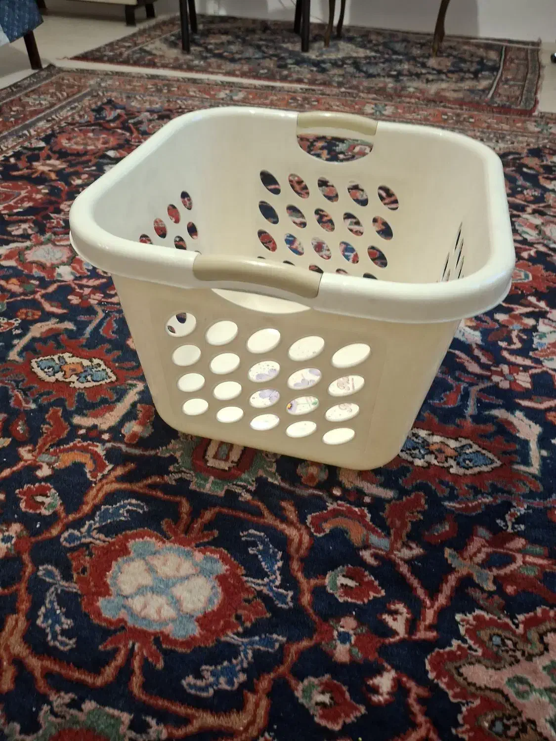 سبدلباس|ظروف نگهدارنده، پلاستیکی، یکبارمصرف|همدان, |دیوار