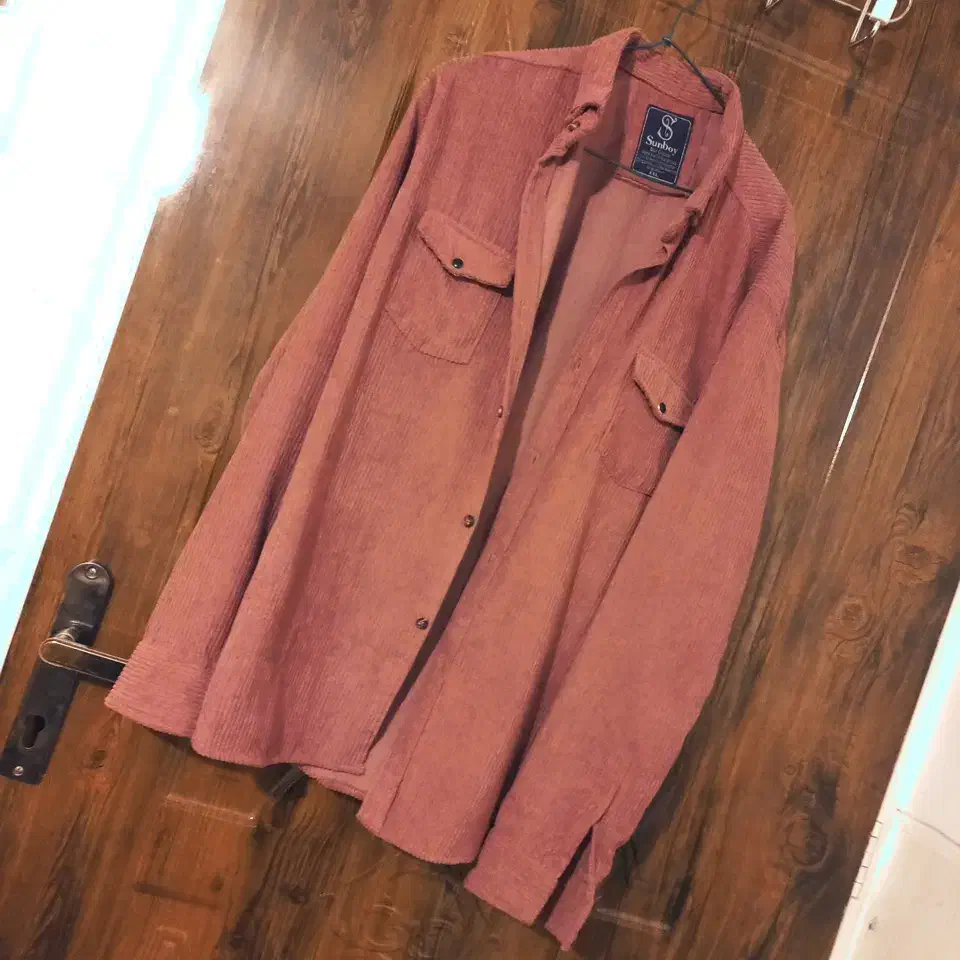 لباس|لباس|حمیدیا, |دیوار