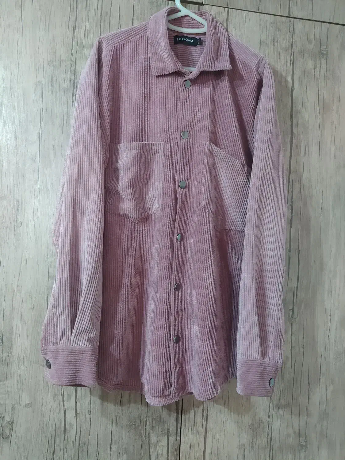 تعدادی مانتو و شال|لباس|رشت, پل تالشان|دیوار