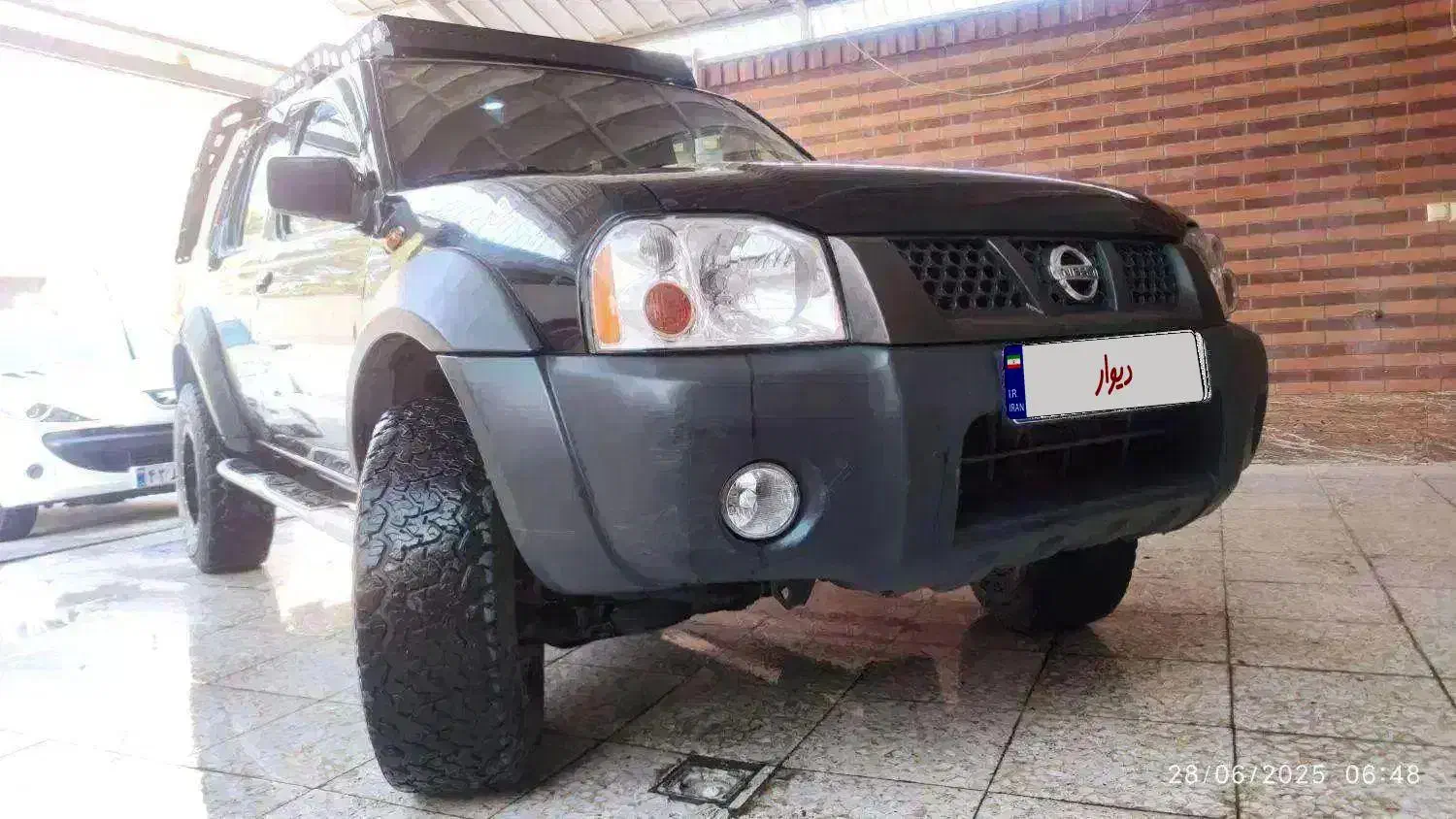 نیسان رونیز تمیز۱۳۸۴|خودرو سواری و وانت|اصفهان, بهارستان|دیوار