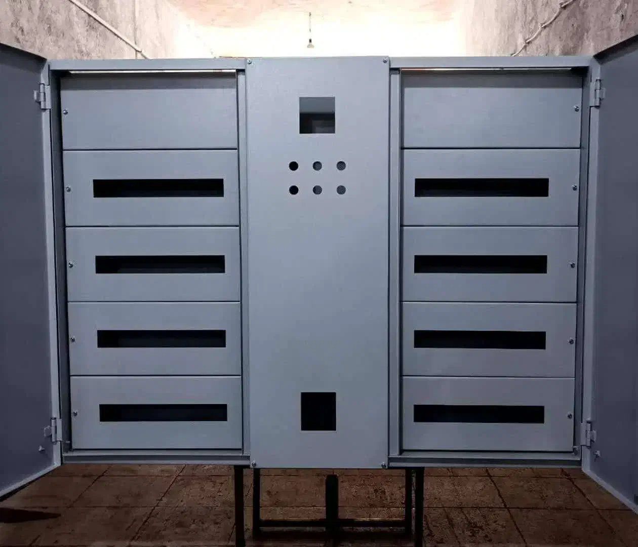 طراحی و ساخت فریم تابلو برق انواع شاسی و کاور فلزی|خدمات پیشه و مهارت|مشهد, امیرآباد|دیوار