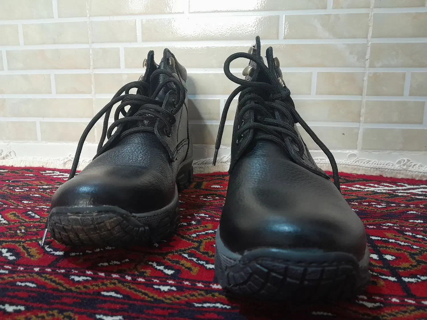 نیم بوت . پوتین|کیف، کفش، کمربند|گنبد کاووس, |دیوار