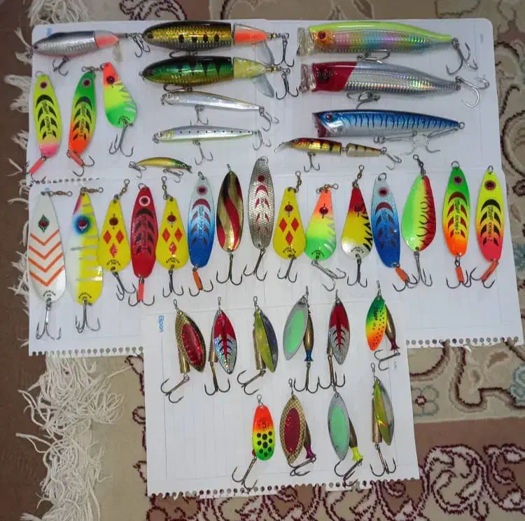 چوب و چرخ اسپین و ۳۷ عدد طعمه اسپین|ماهیگیری|اهواز, فاز ۱ پادادشهر|دیوار