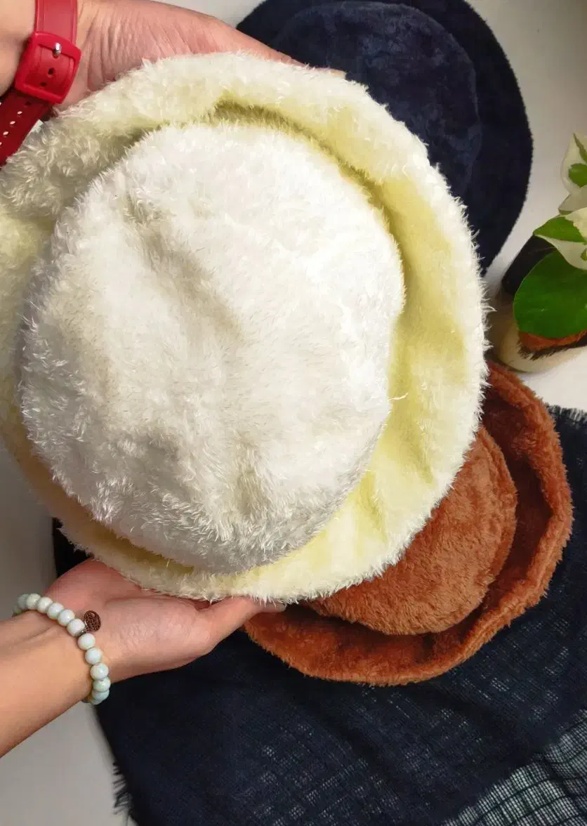 کلاه باکت تدی|لباس|رشت, کوی یخ|دیوار