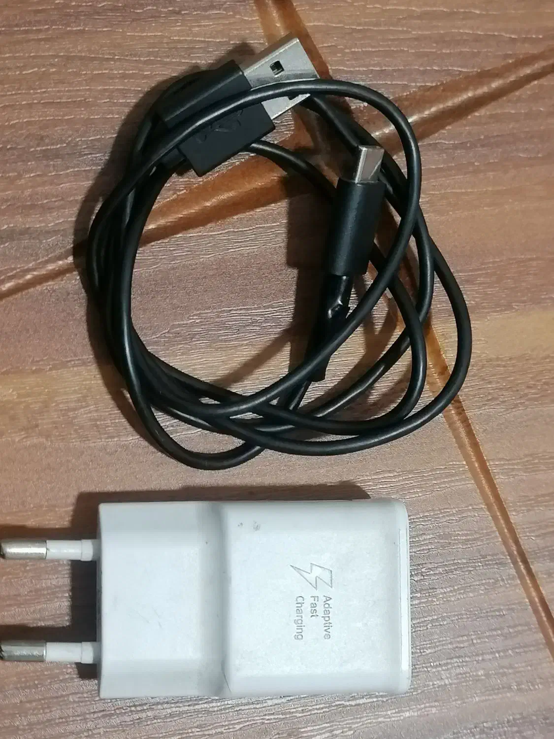 کابل و شارژر آیفون و تایپسی|لوازم جانبی موبایل و تبلت|نیشابور, کردها|دیوار