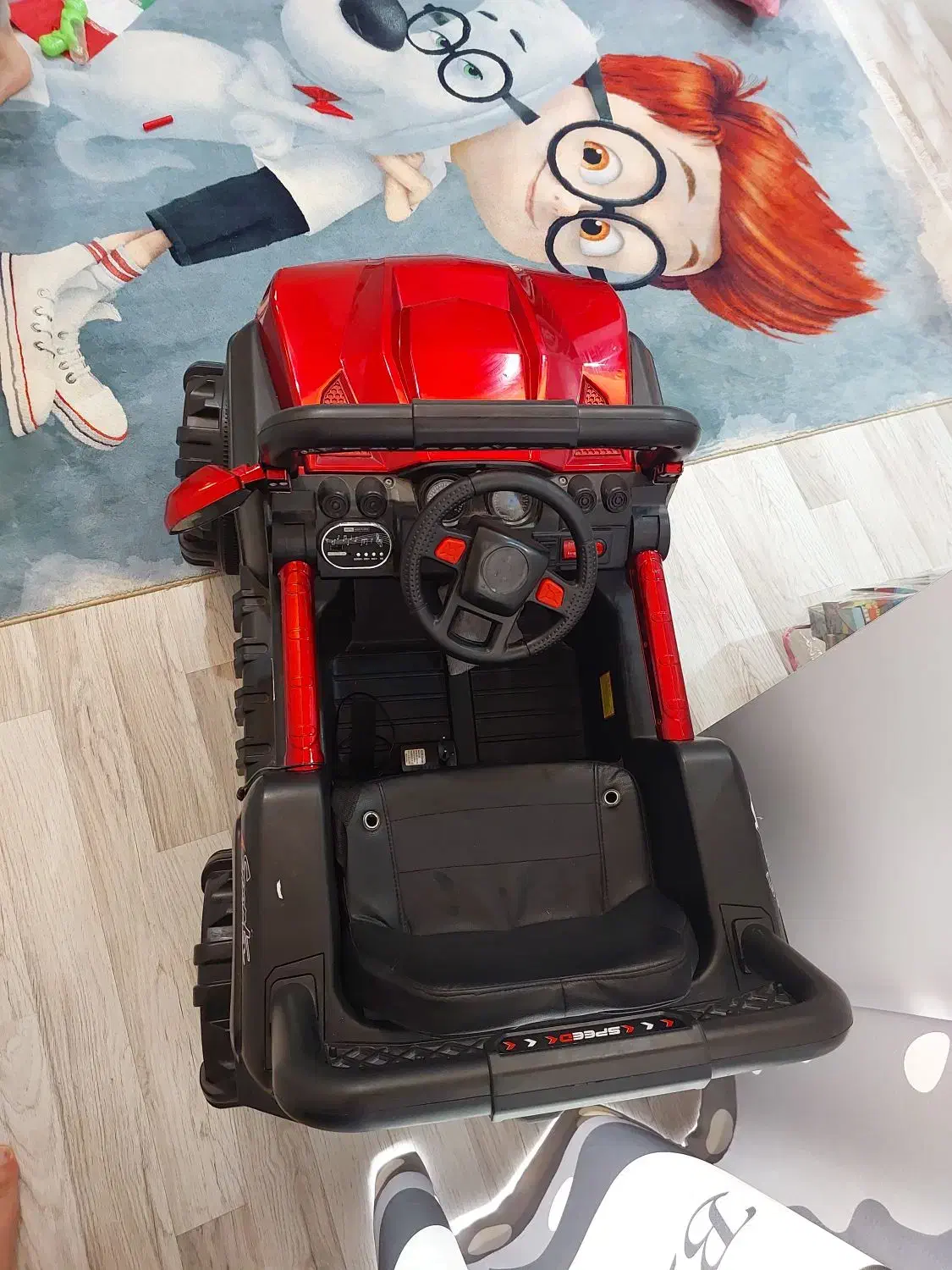 ماشین شارژی|اسباببازی بچه|رشت, معلم|دیوار