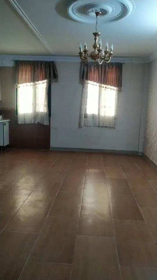 ۵۰ متر/پارکینگ دار/تکواحدی نزدیک مترو