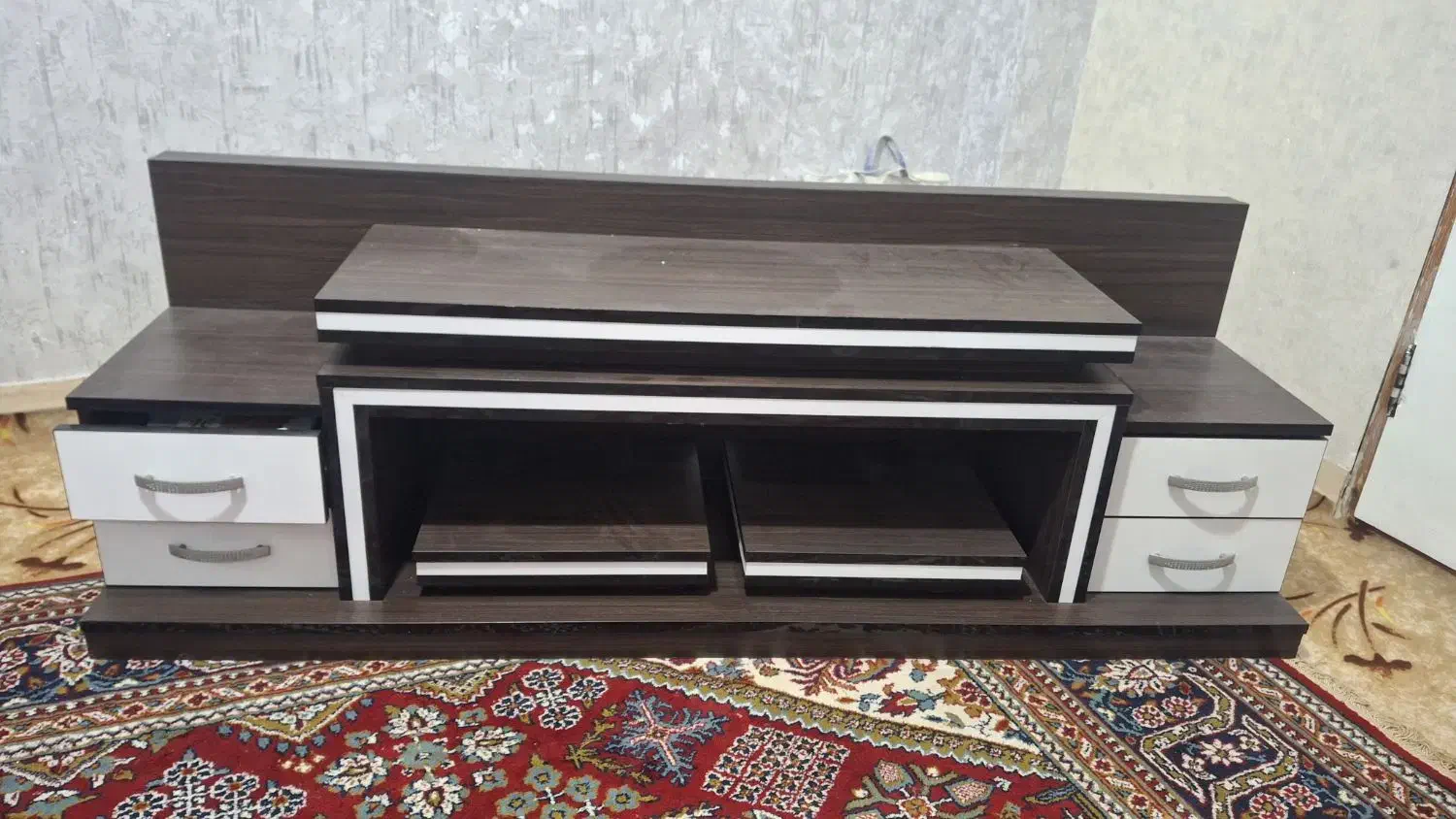 میز تلوزیون در حد نو|میز تلویزیون|لنگرود, |دیوار