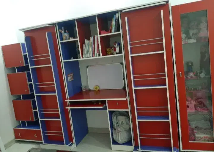 کمد کودک یا نوجوان،در حد نو و کاملا سالم|جاکفشی، کمد، دراور|اسلامشهر, مظفریه|دیوار