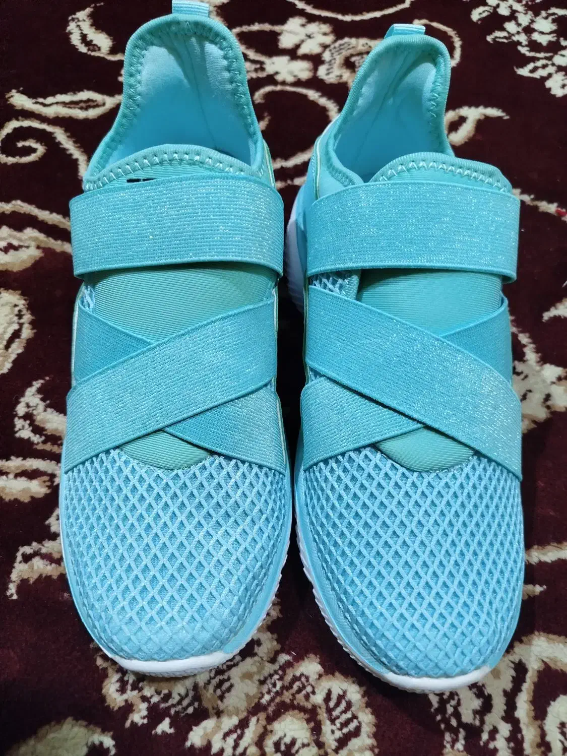 کفش زنانه|کیف، کفش، کمربند|نیشابور, خط کاشمر|دیوار