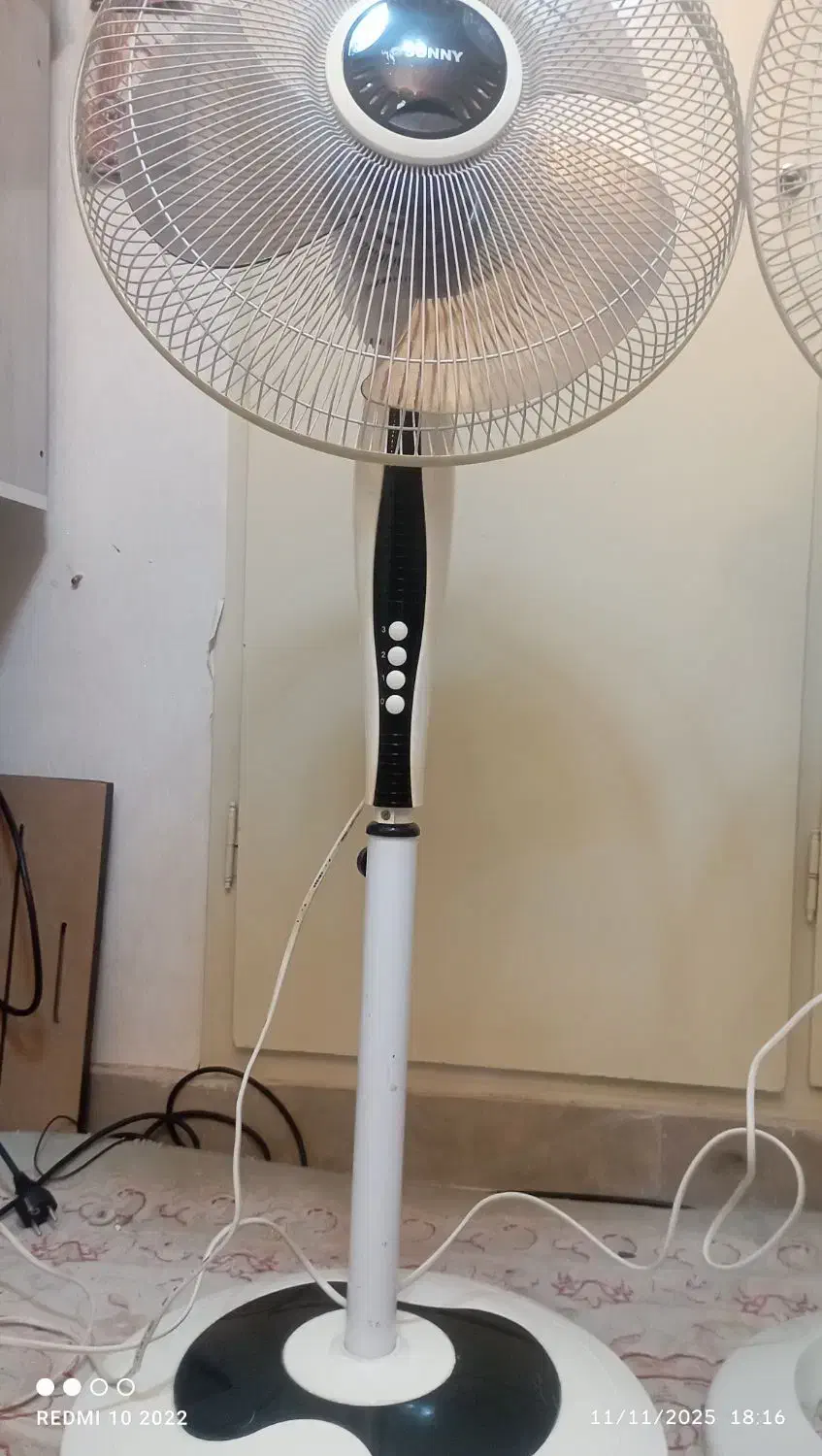 پنکه ایستاده تولیپس نونو پنکه سانی در حد نو|پنکه و تصفیه‌کنندهٔ هوا|تهران, دروازه شمیران|دیوار