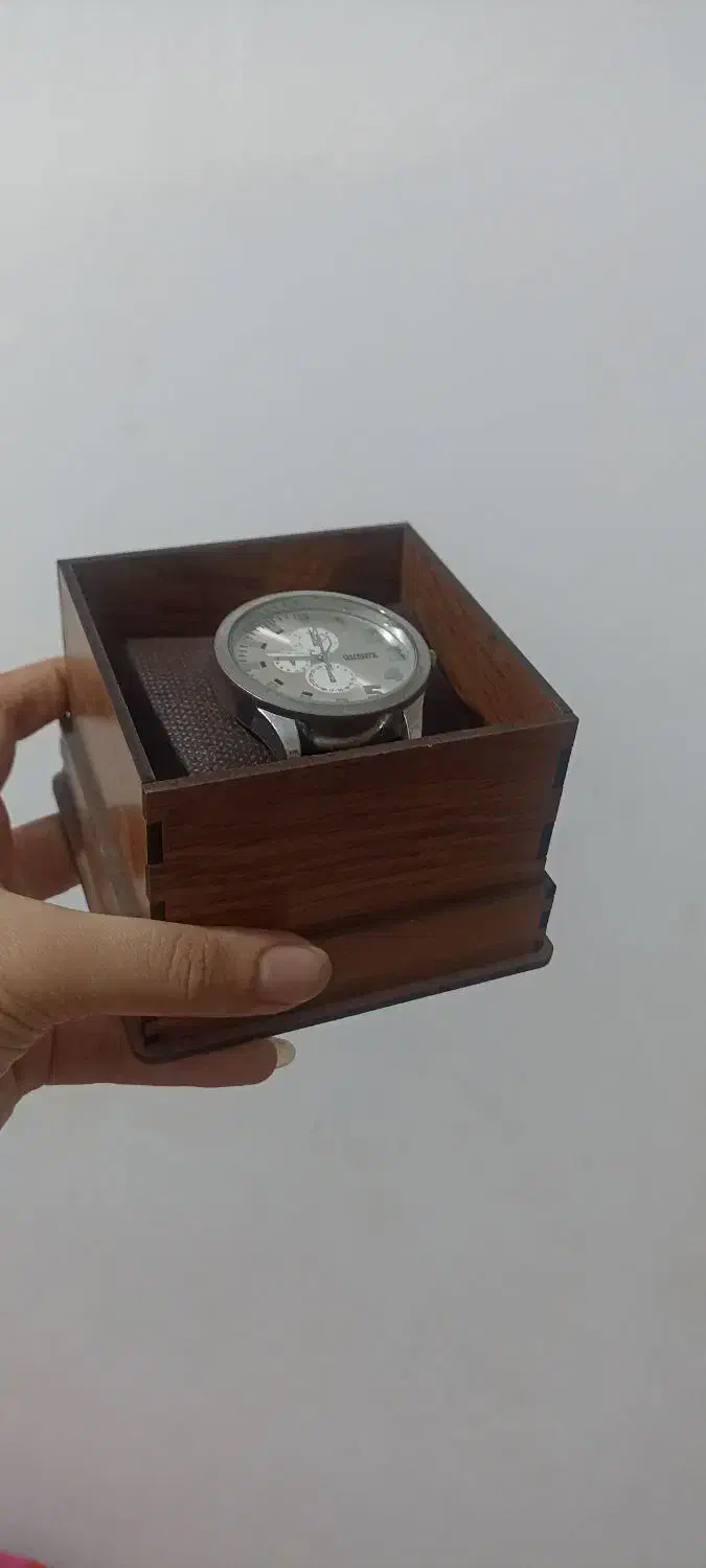 ساعت مردانه|ساعت|هشتگرد, شهرک اداری|دیوار