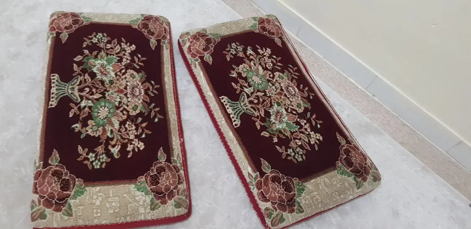 تعدادی گلیم فرش و  پادری|فرش|رباط‌کریم, رباط‌کریم|دیوار