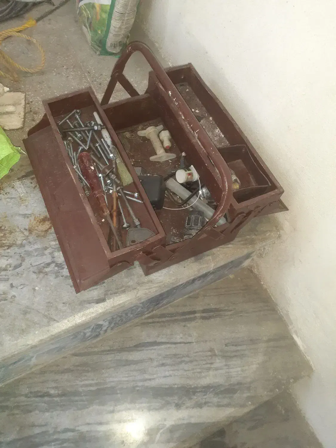 جعبه ابزار|ابزارآلات|دورود, |دیوار