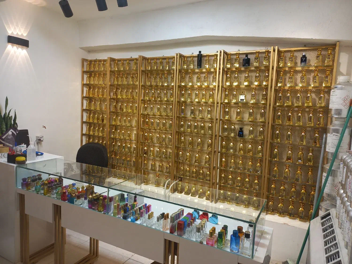 عطر و ادکلن بوما|حراج|اصفهان, دستگرده|دیوار
