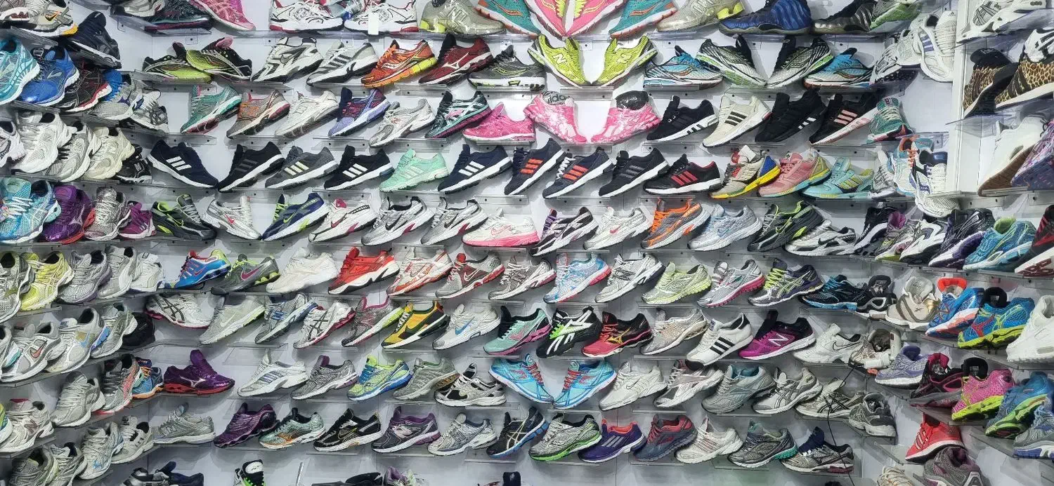 کتونی اورجینال|کیف، کفش، کمربند|قم, نیروگاه|دیوار