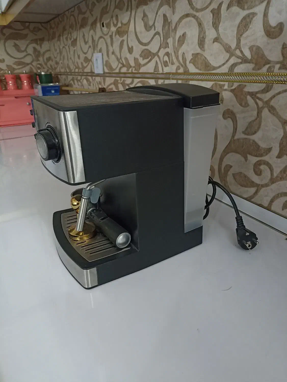 اسپرسو ساز نو قیمت 7000000|سماور، چای‌ساز، قهوه‌ساز|سراب, |دیوار