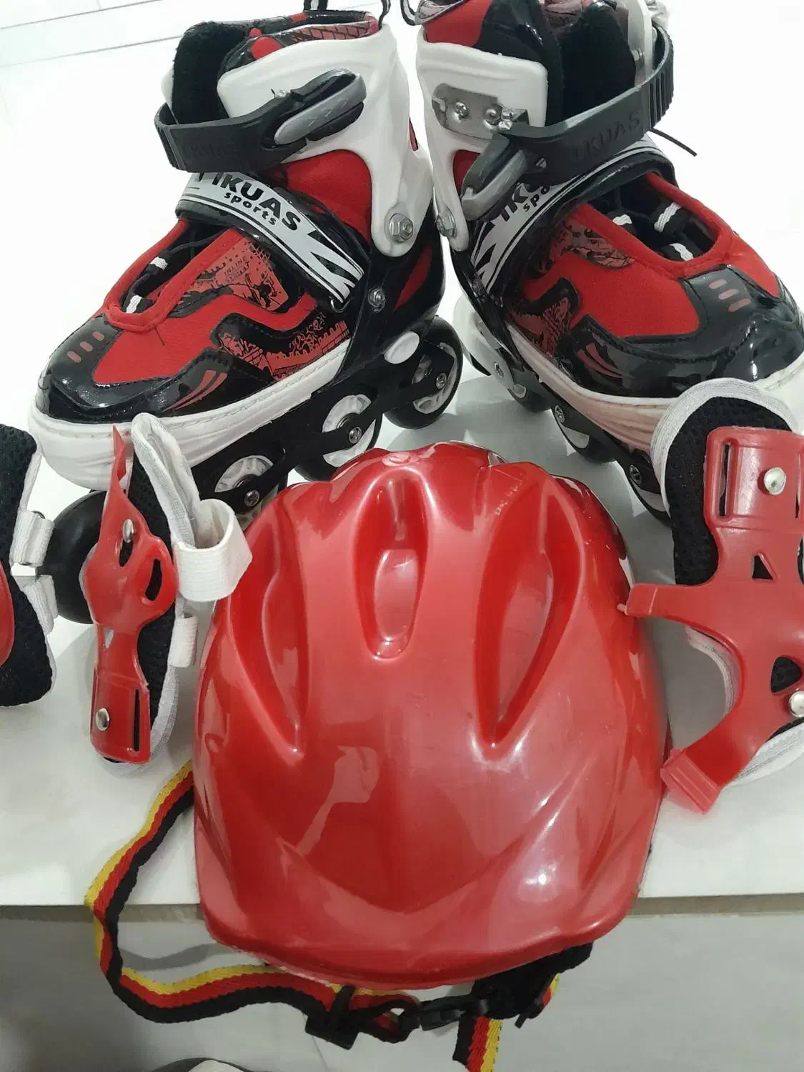 کفش اسکیت|دوچرخه، اسکیت، اسکوتر|همدان, |دیوار