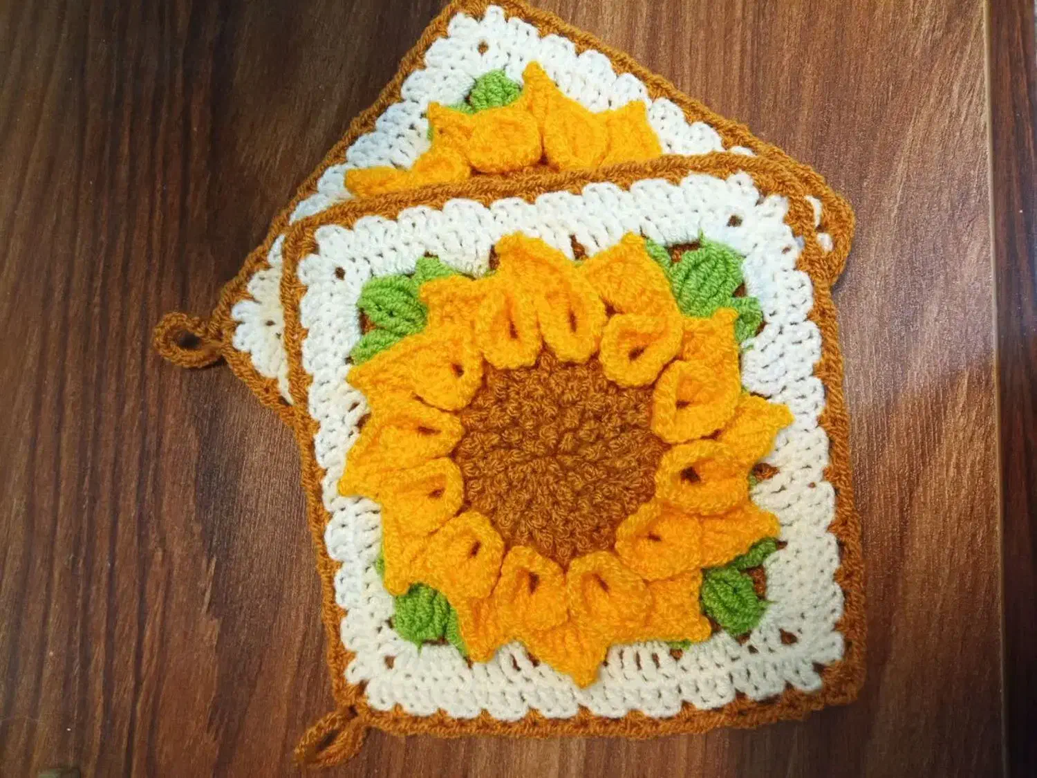 بافتنی جانماز لیف عروس گلسر کلاه و شال...|لوازم خیاطی و بافتنی|قم, باجک دو|دیوار