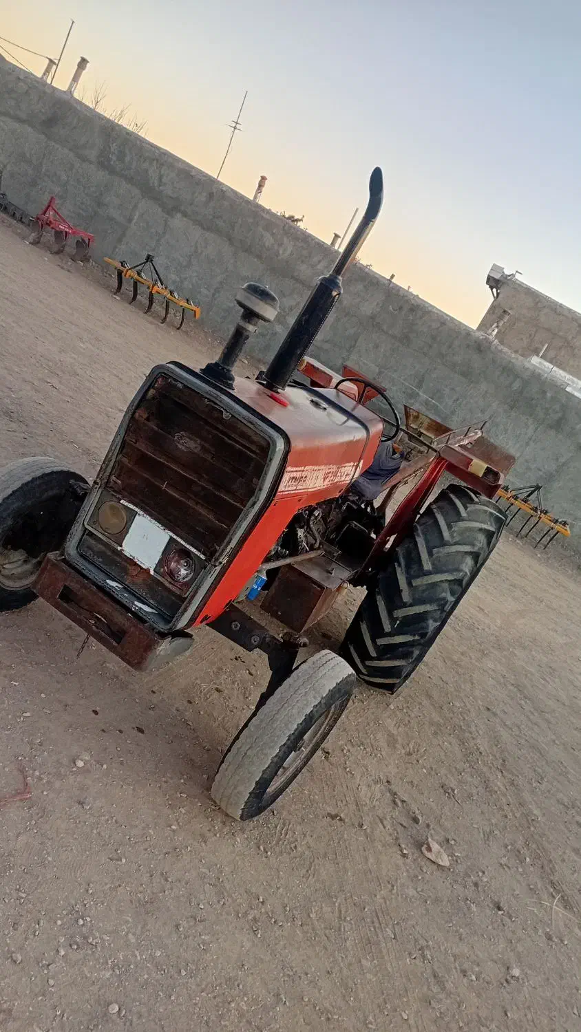 تراکتورفرگوسن|خودرو سنگین|کمیجان, |دیوار