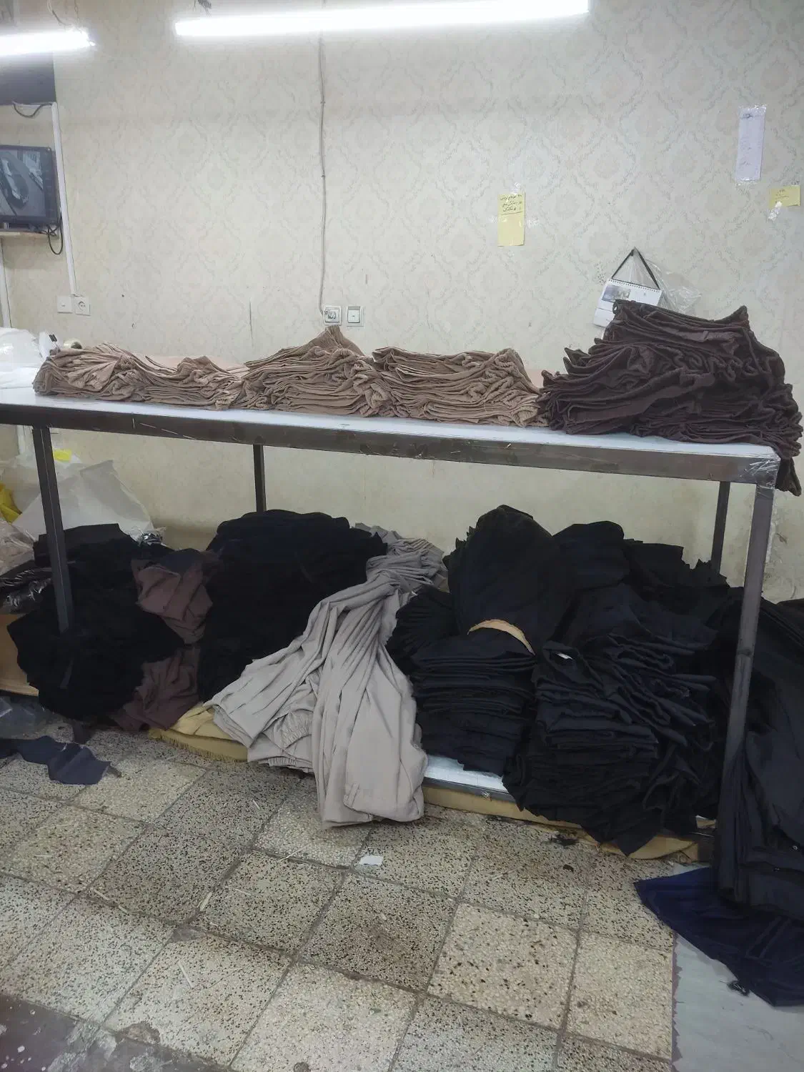 همکار خانم بسته بند وپارچه پهن کن|استخدام صنعتی، فنی، مهندسی|تهران, مسعودیه|دیوار