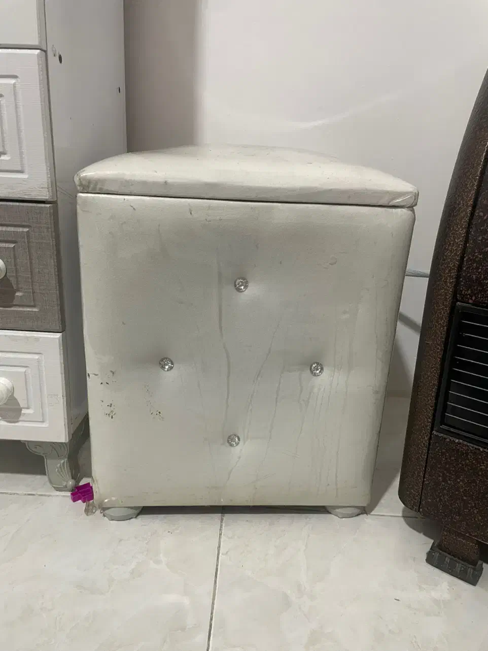 کمد و پاف و ژل لاک|آرایشگاه و سالن‌های زیبایی|مشهد, سرافرازان|دیوار