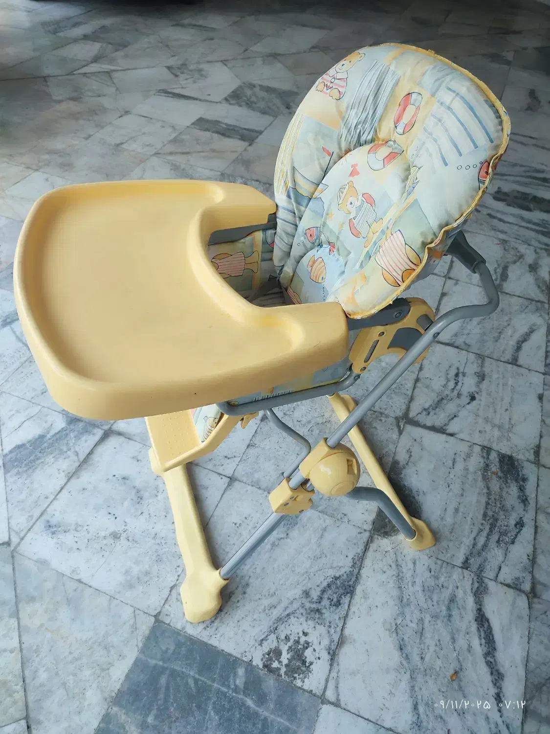 صندلی غذای|تخت و صندلی بچه|بجنورد, |دیوار