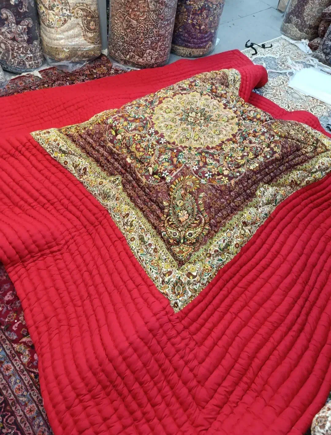 لحاف کرسی دست دوز مدل مهرنوش 4 در 4 مربع فول|رختخواب، بالش، پتو|تهران, شهرک ولیعصر جنوبی|دیوار
