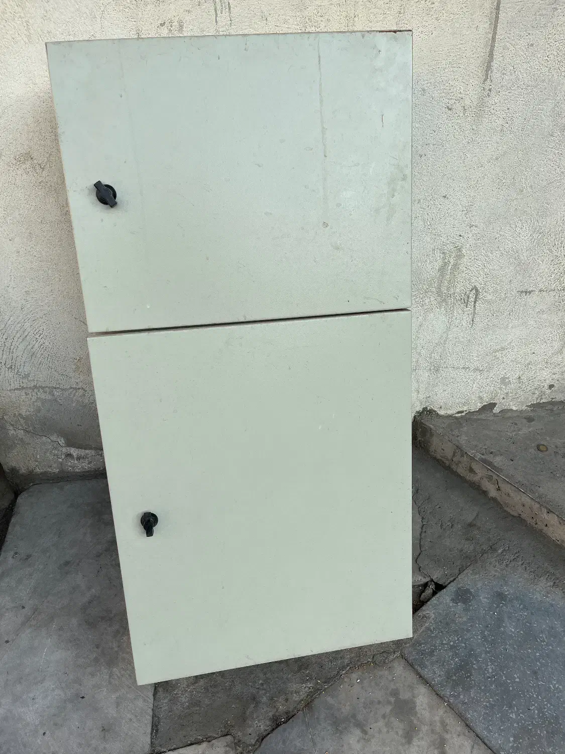 تابلو برق|ماشین‌آلات صنعتی|تهران, صد دستگاه|دیوار