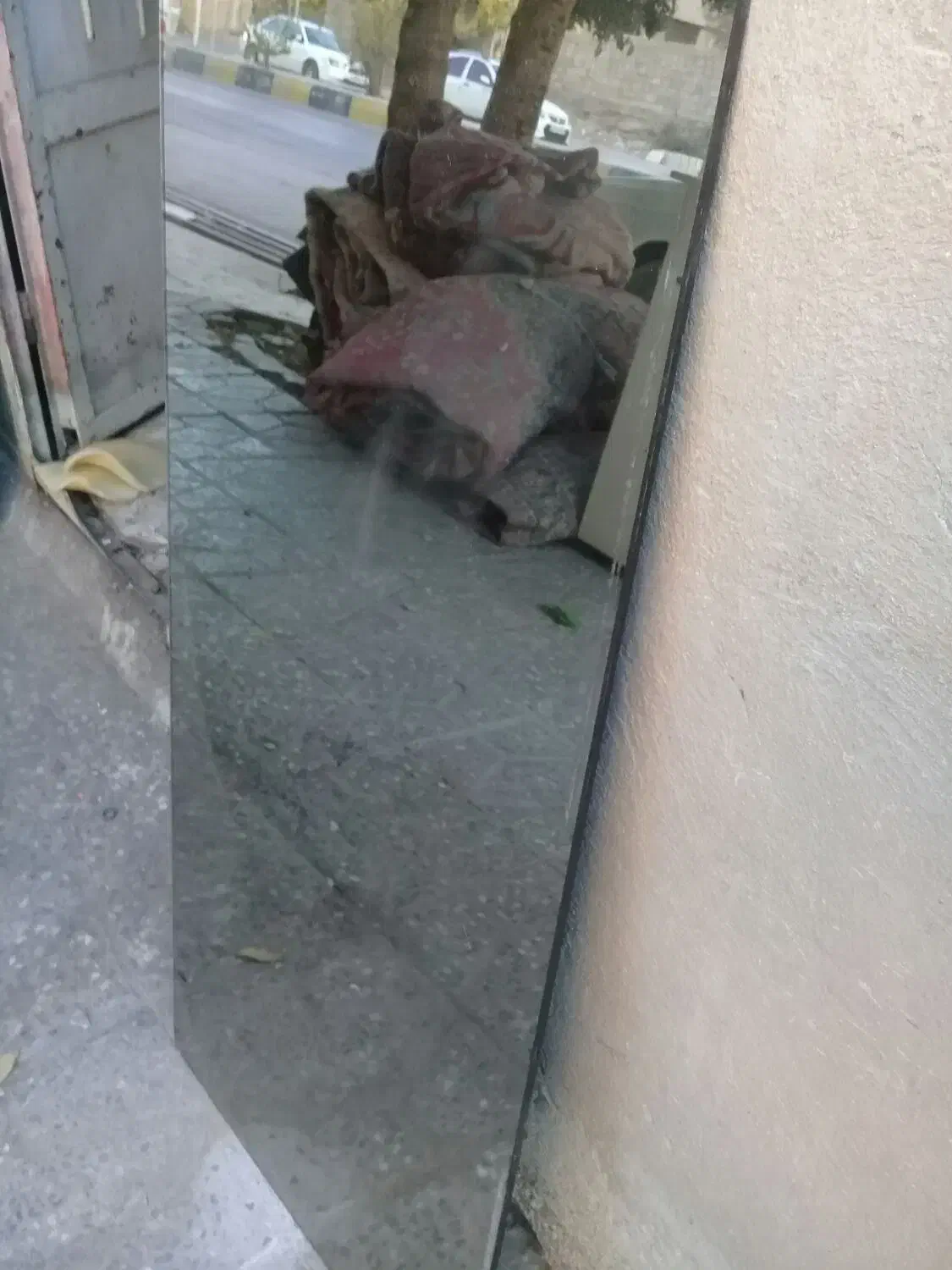 اینه|آینه|ایلام, |دیوار