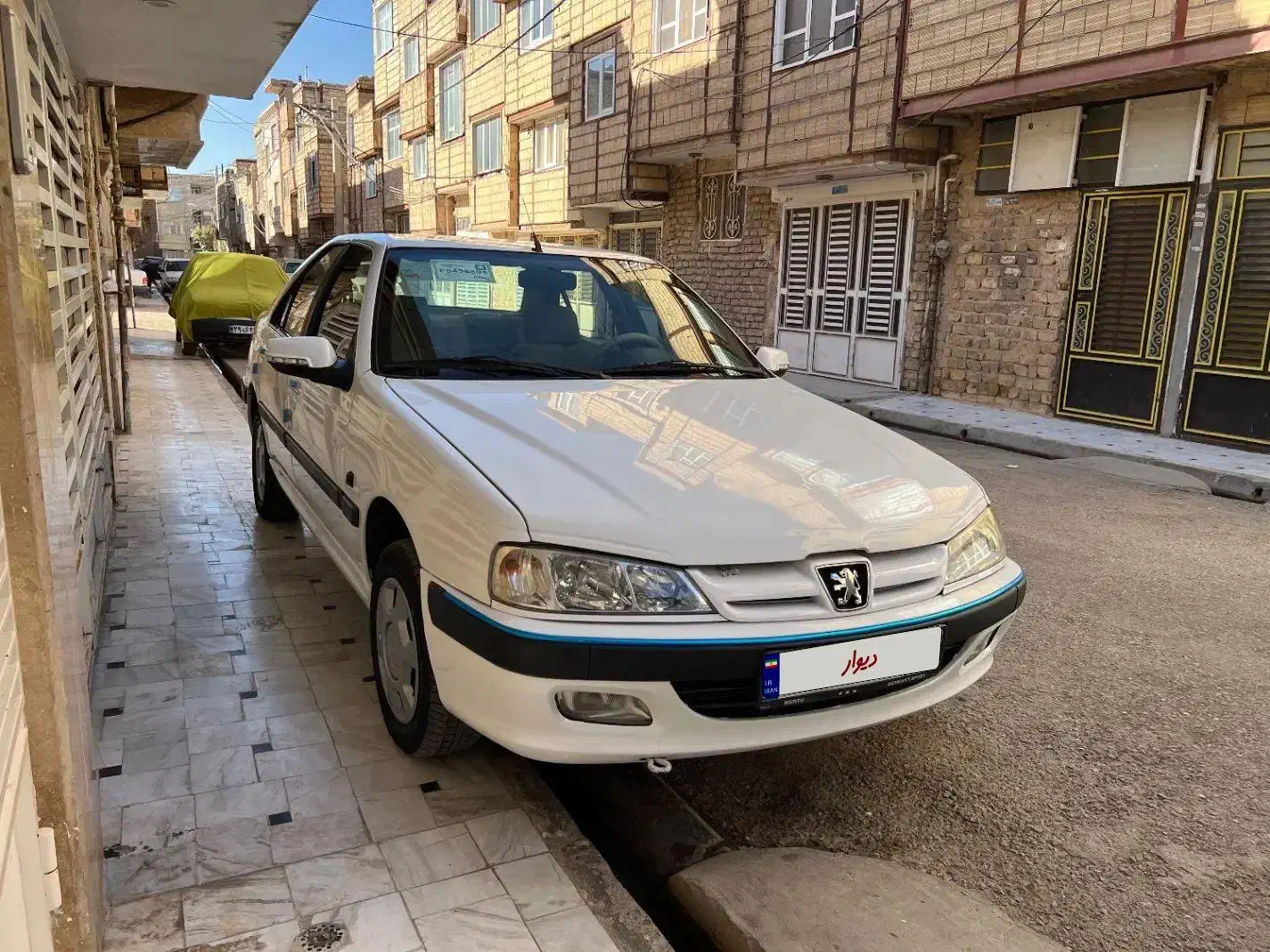 پژو پارس مدل ۱۳۹۴ دوگانه فابریک|خودرو سواری و وانت|قم, شهرک فاطمیه|دیوار