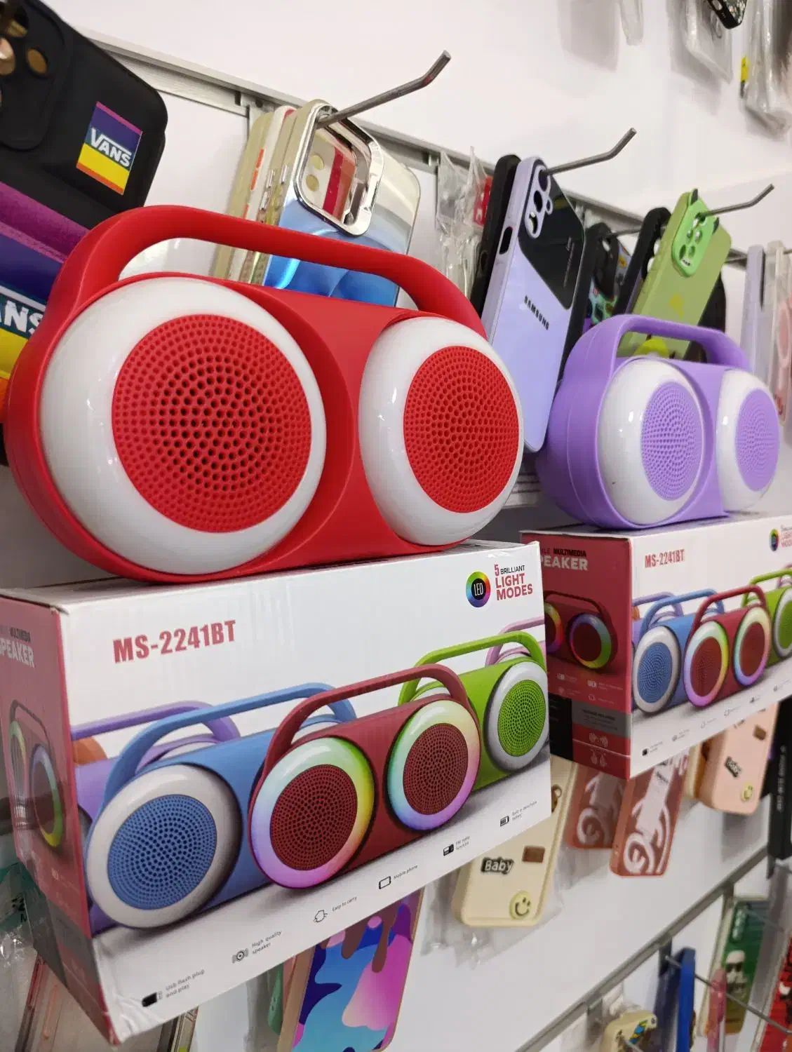 فانتزی اسپیکر های RGB شارژ نگهداری بالا صدای درجه1|سیستم صوتی خانگی|ارومیه, |دیوار