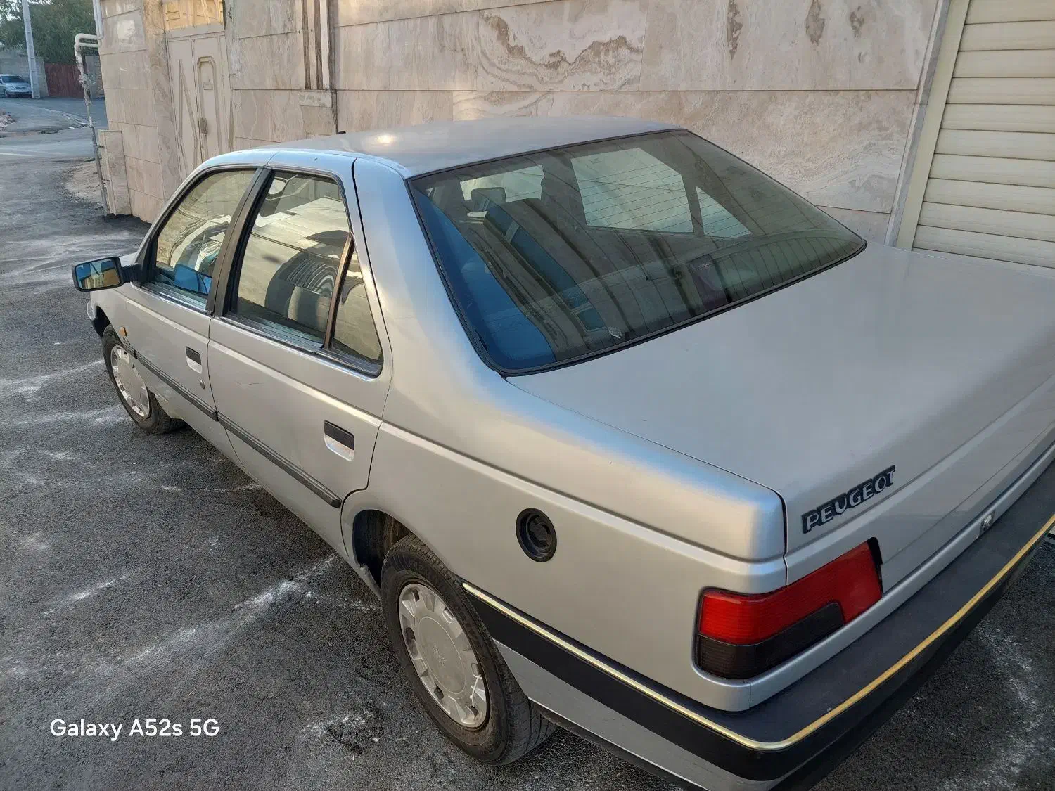 پژو ۴۰۵ دوگانه کارخانه مدل ۸۸|خودرو سواری و وانت|قروه, |دیوار