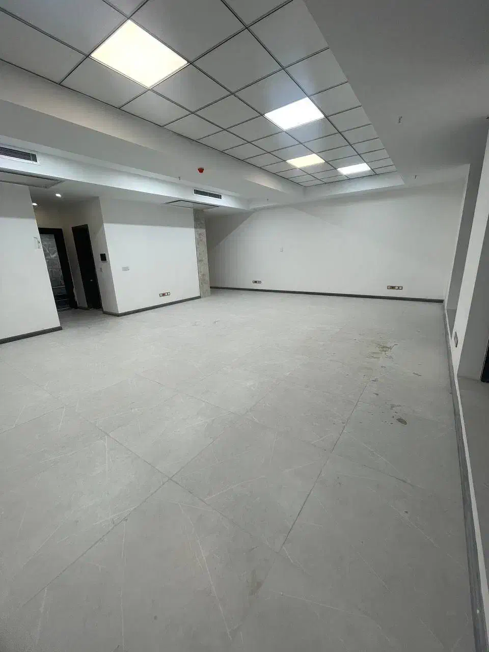 پارک اداری رونیکاپالاس همنشینی برند های موفق تهران|فروش دفتر کار، اتاق اداری، مطب|تهران, پونک|دیوار