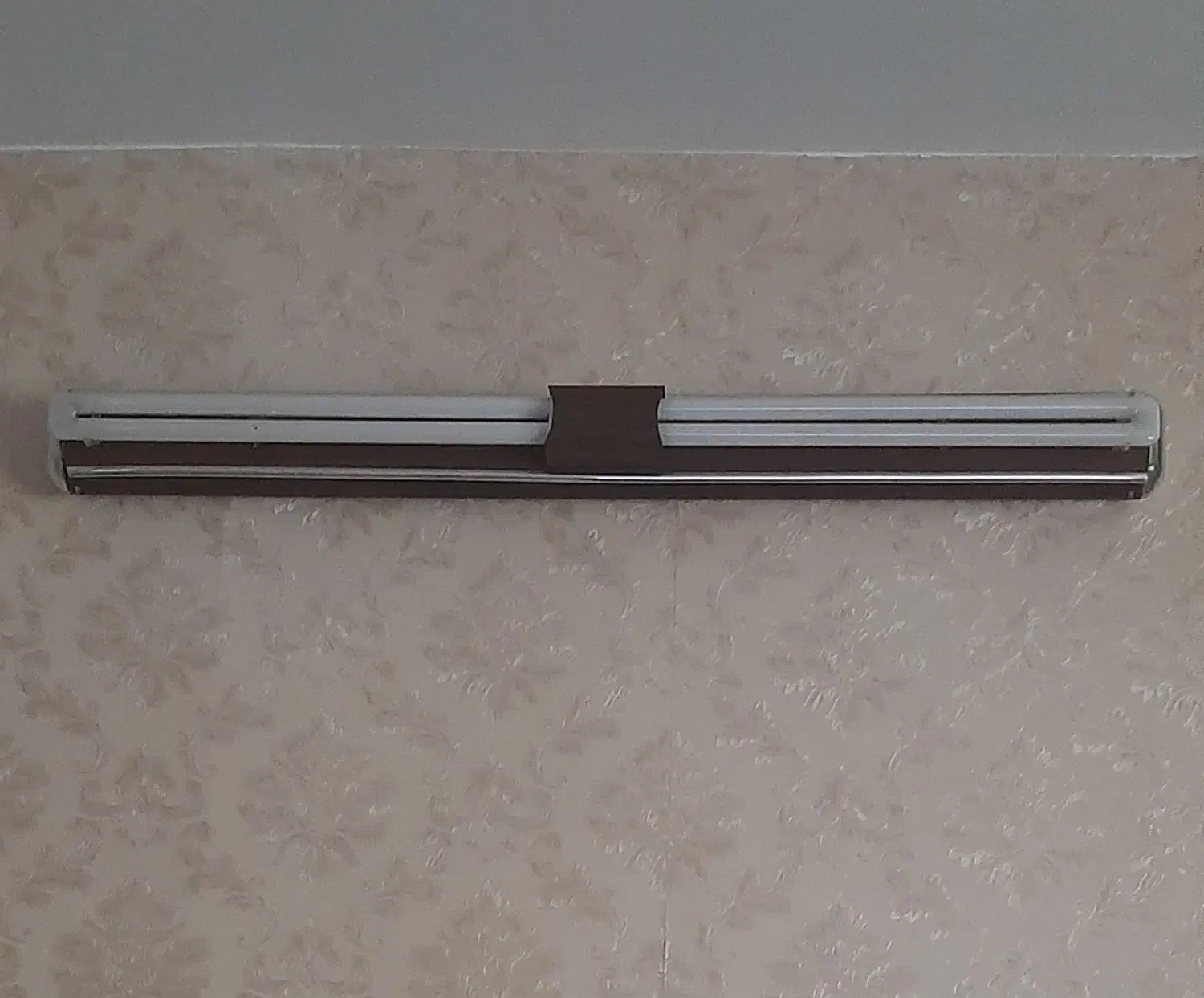 وسایل برقی|لوستر و چراغ آویز|صدرا-فارس, فاز ۱|دیوار