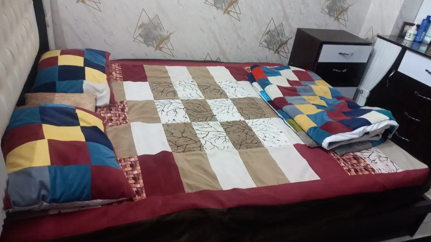 تخت میز آرایشی|تخت و صندلی بچه|پاکدشت, پاکدشت (مامازند)|دیوار