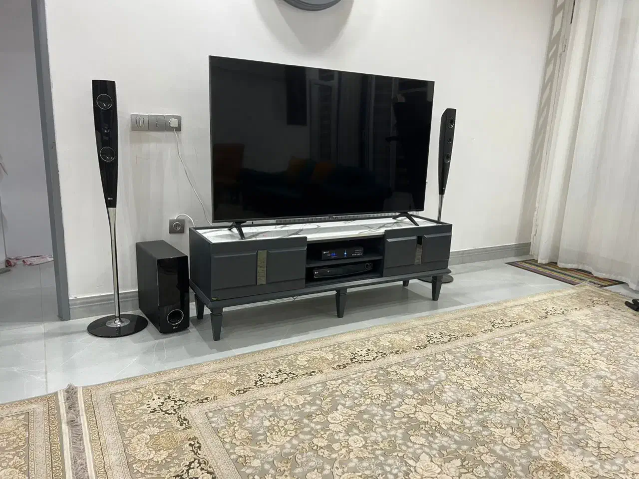 میز تی وی و اینه کنسول صد در صد نو|بوفه، ویترین، کنسول|سیرجان, |دیوار