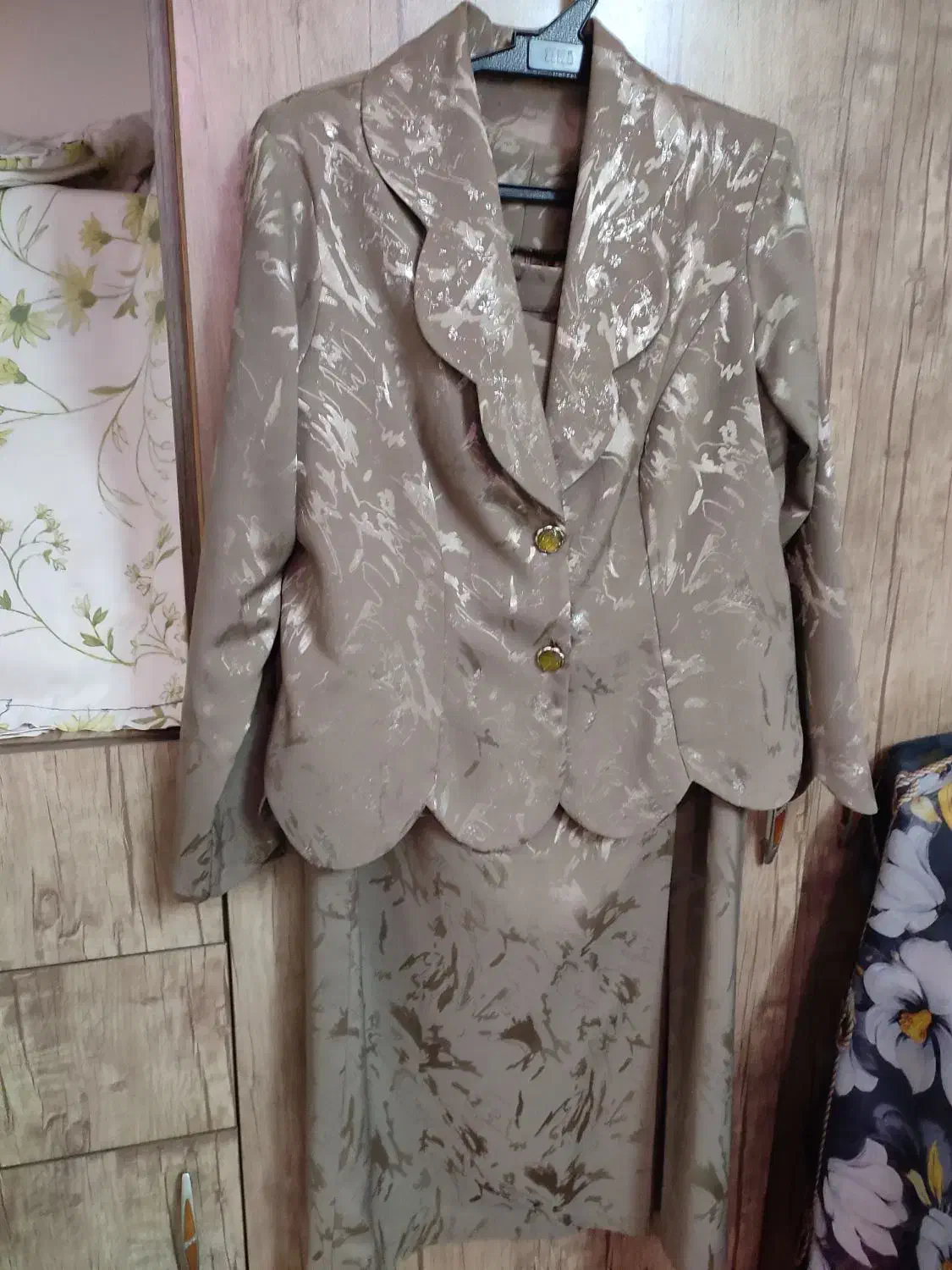 کت و دامن و جلیقه سایز۴۲ـ۴۴|لباس|مشهد, حسابی جنوبی (شهرک غرب)|دیوار