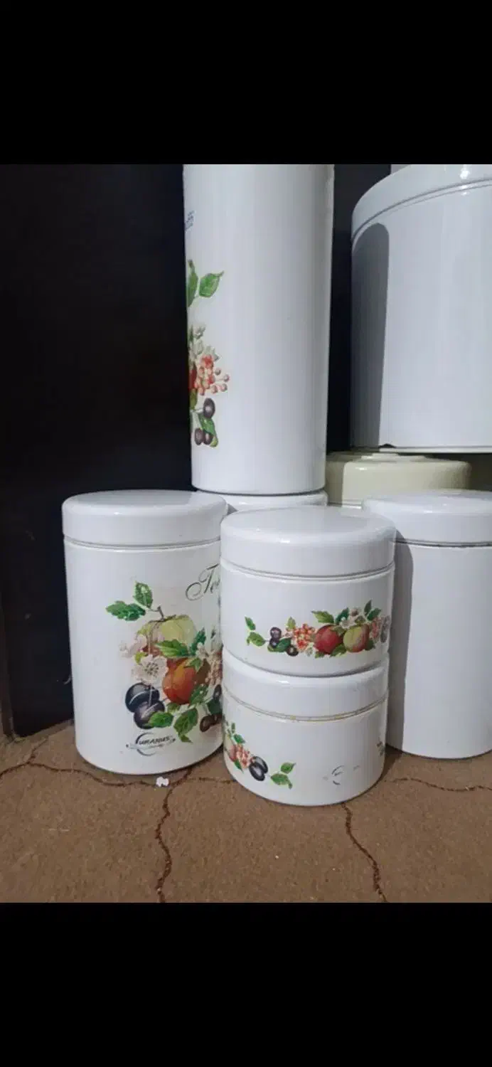 بانکه اورانوس گل میوه لیوان قرمز لومینارک فرانسه|ظروف نگهدارنده، پلاستیکی، یکبارمصرف|تهران, منیریه|دیوار