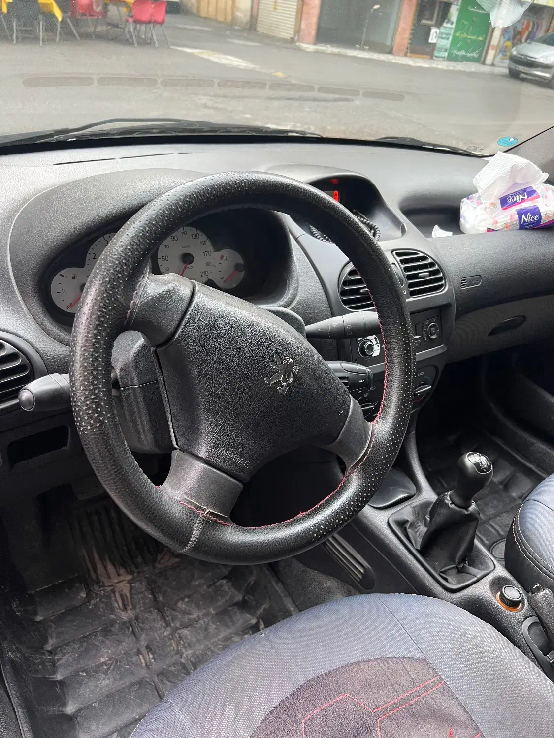 ۲۰۶ مدل ۹۹ سالم|خودرو سواری و وانت|رشت, معلم|دیوار