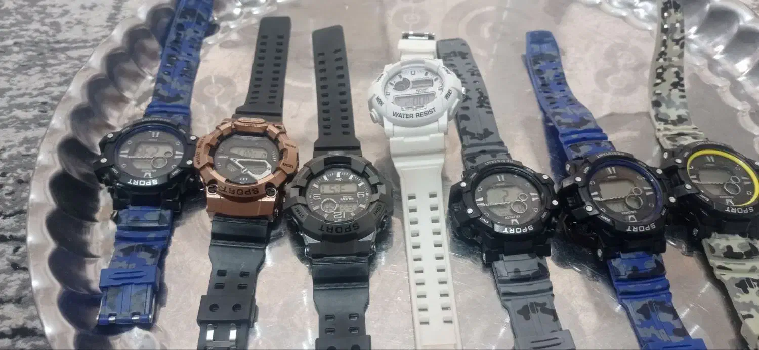 انواع ساعت مچی ضد آب و چراغ رنگی|ساعت|همدان, |دیوار