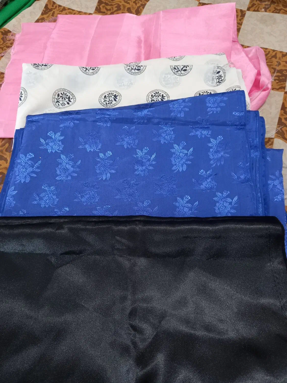 پارچه|لوازم خیاطی و بافتنی|ملایر, |دیوار