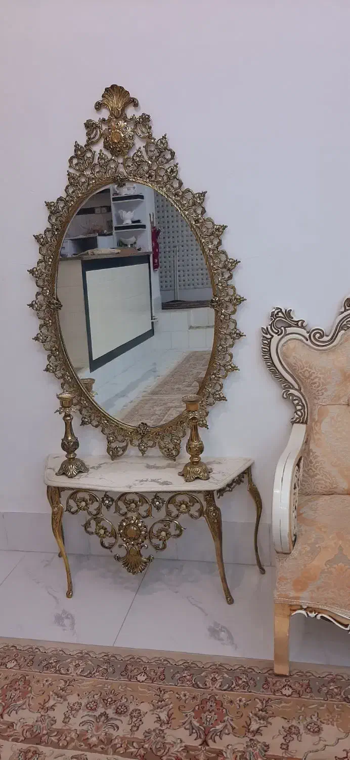 اینه و شمعدان برنز گل نقلی|بوفه، ویترین، کنسول|کرمانشاه, |دیوار