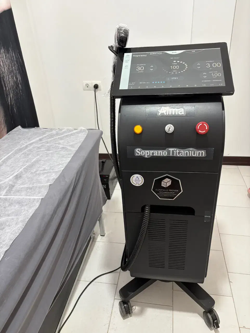 پزشکی درمانی|پزشکی|گلبهار, شهر جدید گلبهار|دیوار