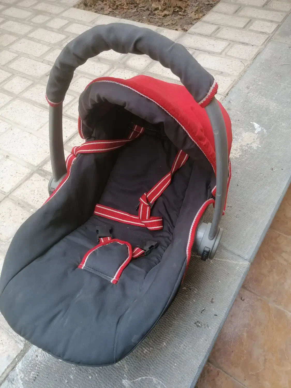 کالسکه و کریر|کالسکه و لوازم جانبی|اصفهان, شهریار|دیوار