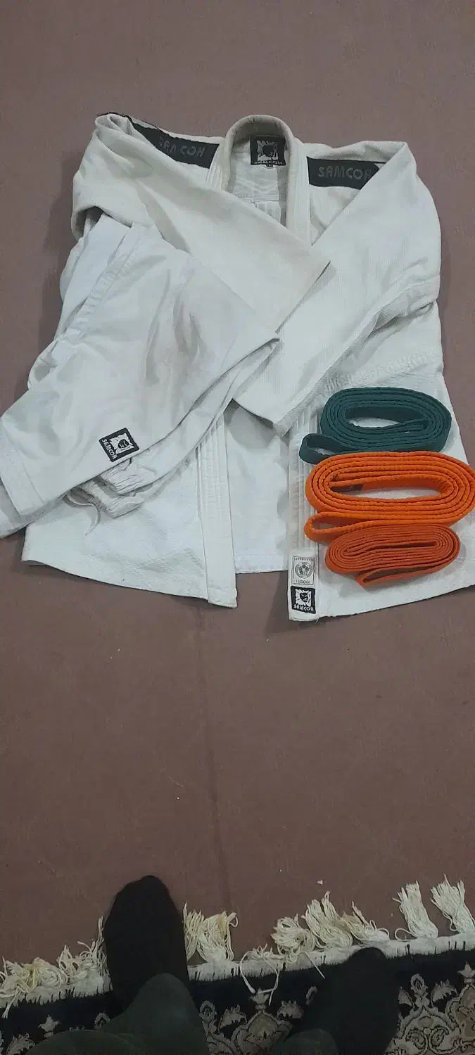 وسایل ورزشی.|تجهیزات ورزشی|سراب, |دیوار