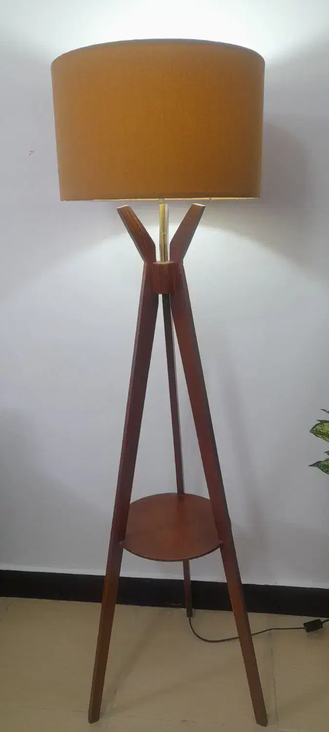 آباژور ایستاده|چراغ خواب و آباژور|رشت, شهرک صبا|دیوار