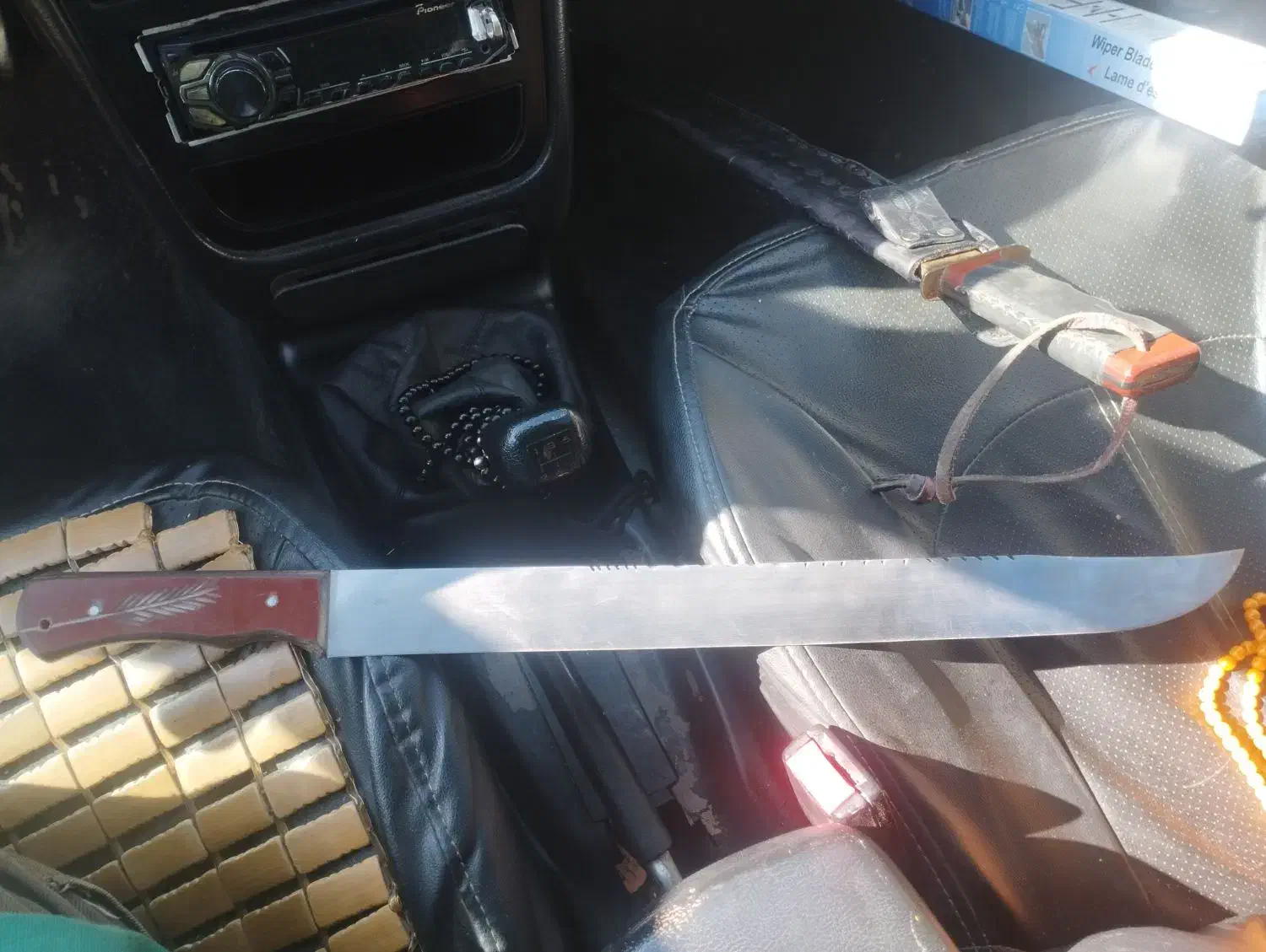 چاقو کرند|کوهنوردی و کمپینگ|سنندج, |دیوار