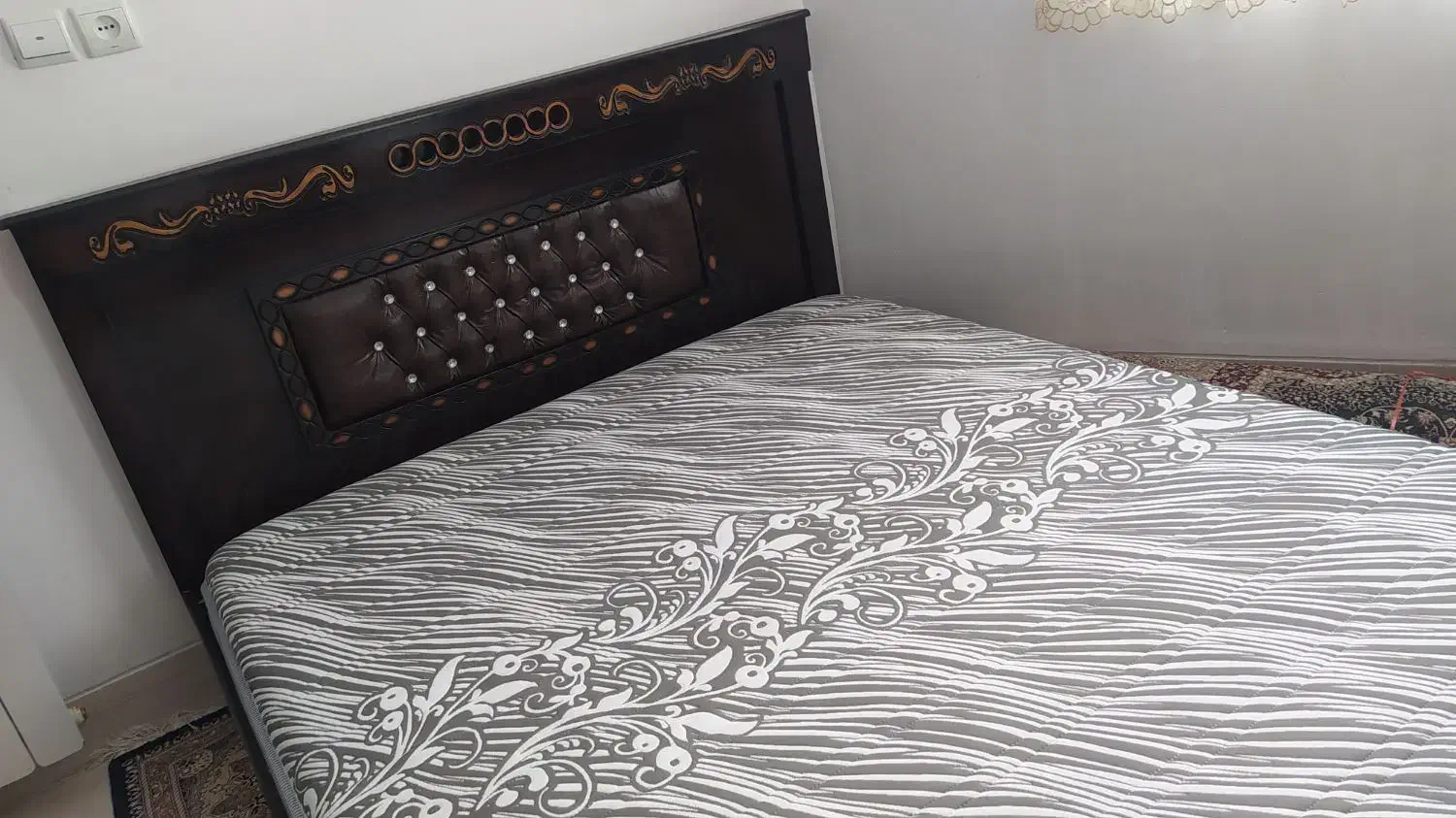 تخت و هود و کابینت دست دوم|تخت و سرویس خواب|محلات, |دیوار